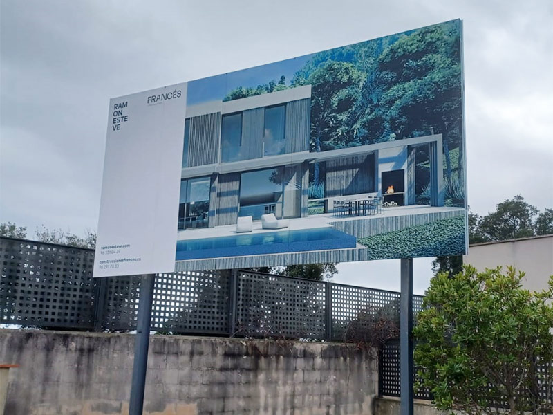 instalación de vallas publicitarias en el Maresme