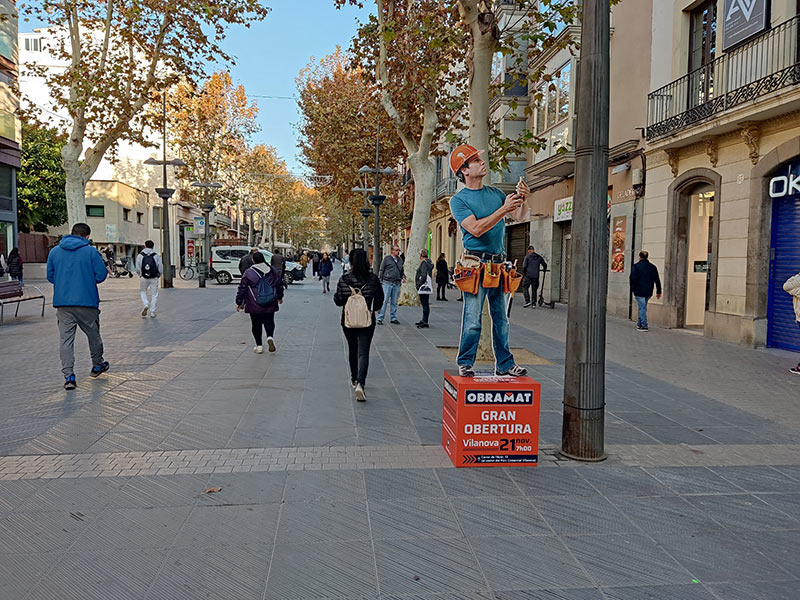 montaje de publicidad en vilanova i la Geltrú
