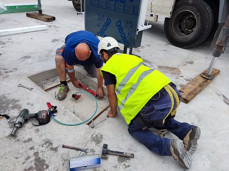 instalación de publicidad exterior