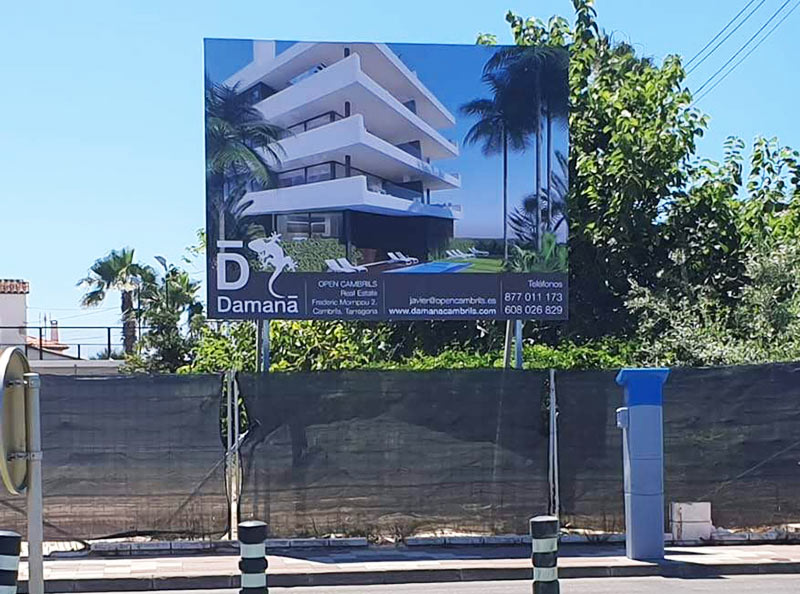 vallas publicitaria nueva puesta en Barcelona