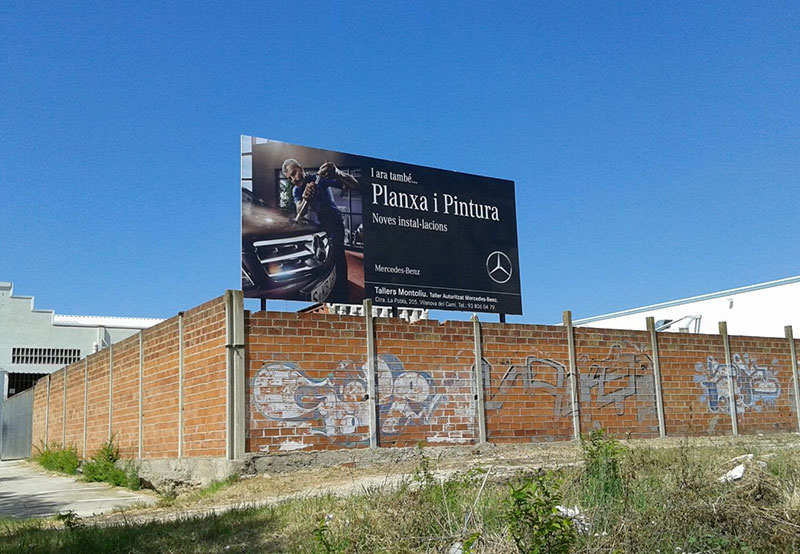 valla publicitaria para paredes y muros