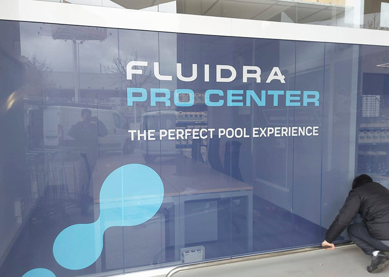 rotulación de escaparate con vinilo para ventanas