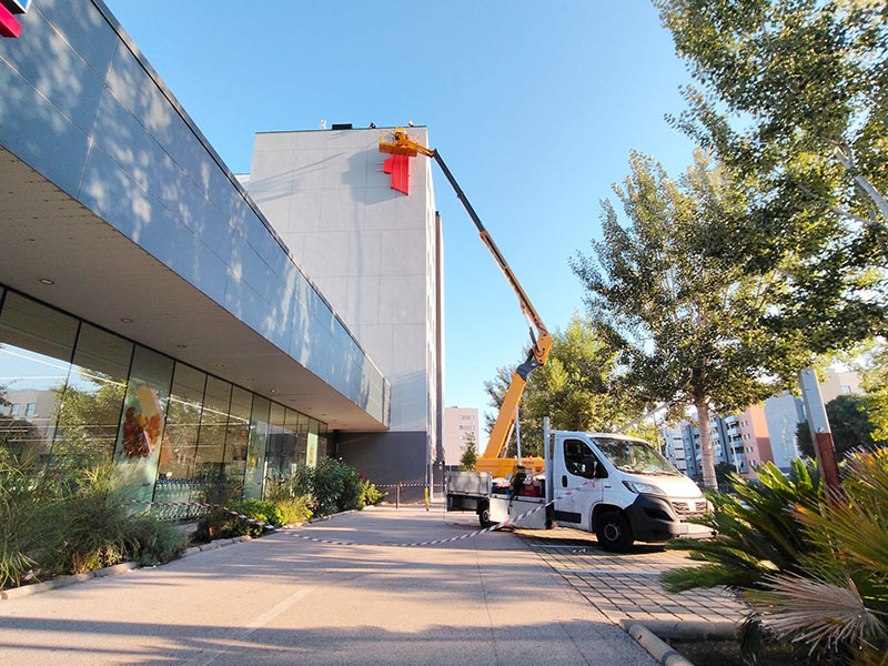 fabricación e instalación de rótulos en Girona