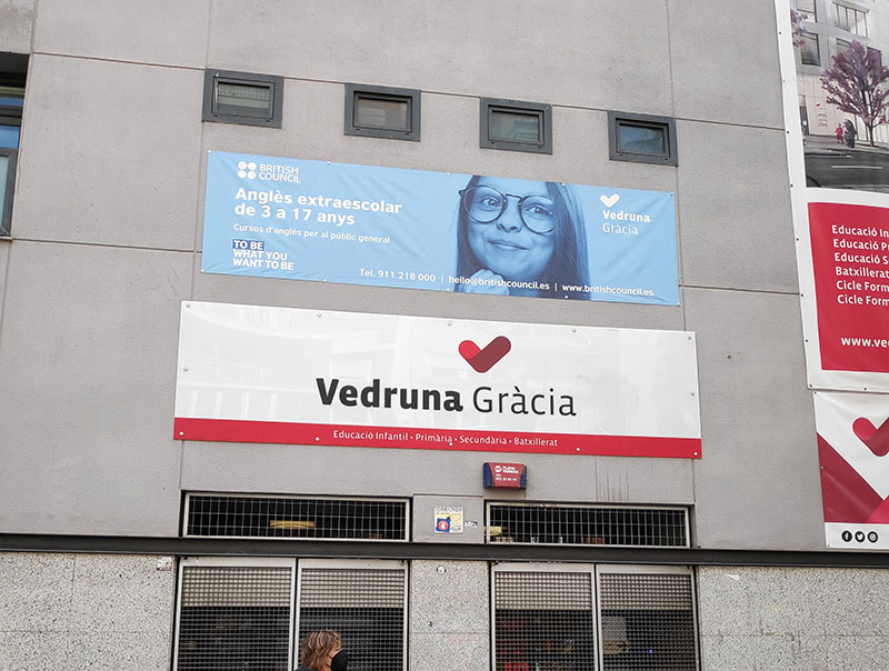 instalación de lonas para colegios y centros educativos