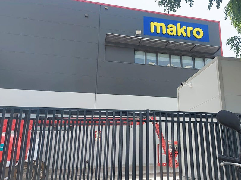 instalación de rótulos para naves industriales