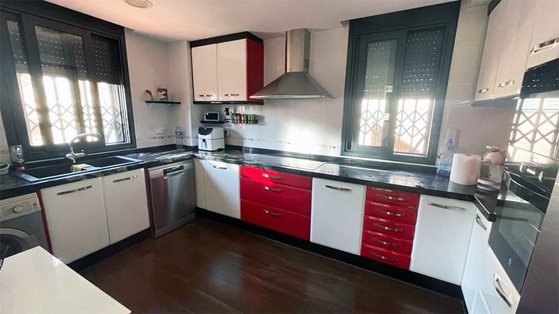 cuanto cuesta colocar vinilo en una cocina