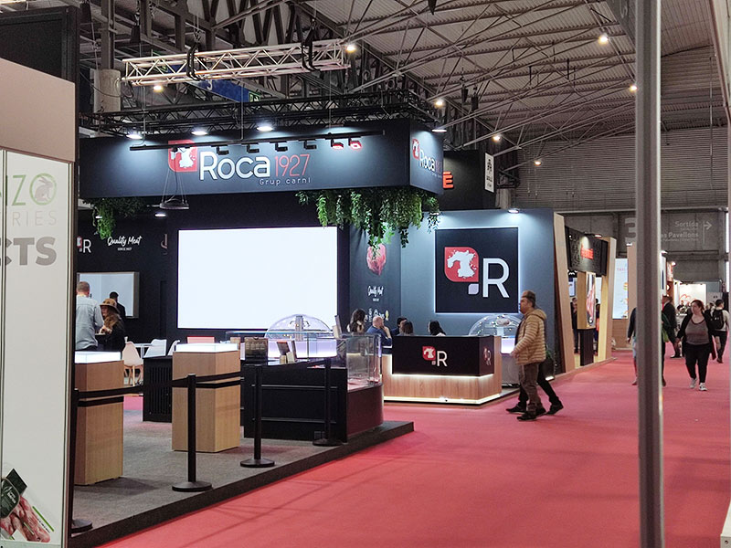 Vinyl installation at trade shows Barcelona and Madrid