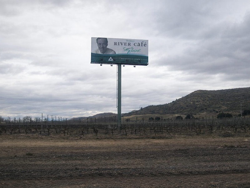 mantenimiento de monopostes de publicidad en España