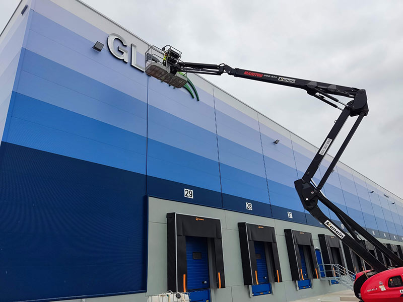 desmontaje de rótulos en gran altura