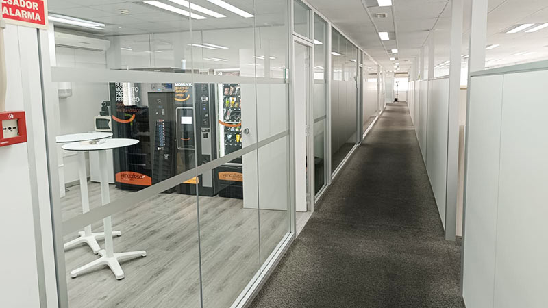 rotulación de oficinas en Barcelona y Madrid