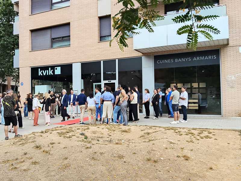 rotulación integral para la tienda de Kvik en Sabadell