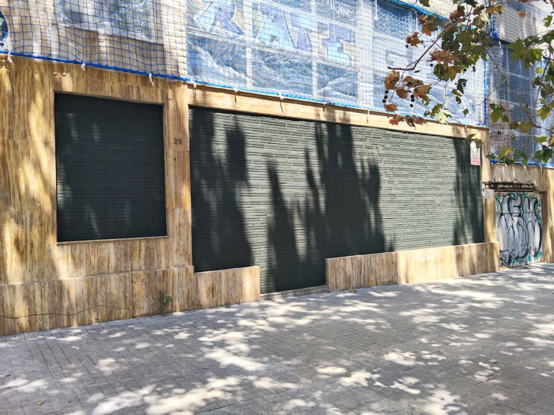 pintor para cerramientos de chapa de obra en Barcelona y Madrid