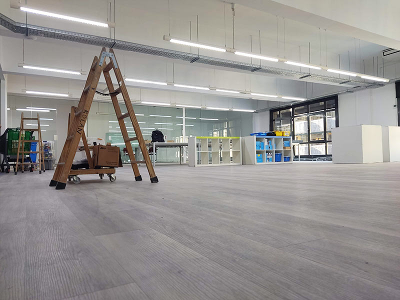 cambio de imagen y marca en oficina de Barcelona