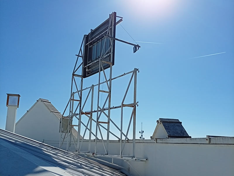 toma de medidas de estructura publicitaria de gran formato en Mataró
